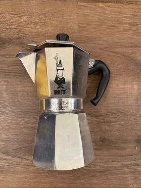 Bialetti Moka Express Stovetop Coffee Maker - Silver with Black Handle